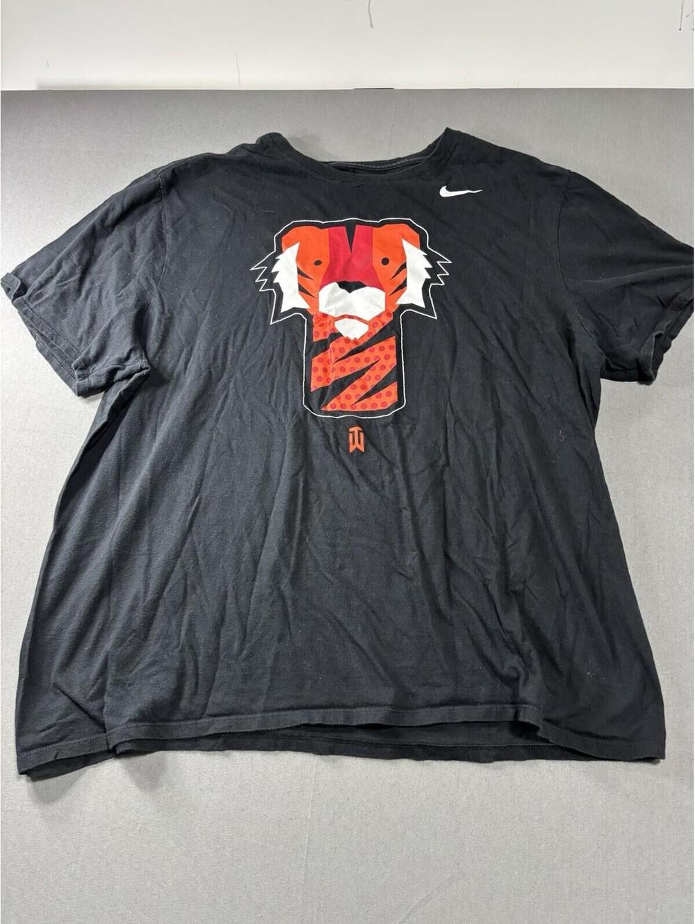 Nike Tiger Woods Shirt Mens 2XL Black Golf TW Tiger Graphic Athletic Tee
